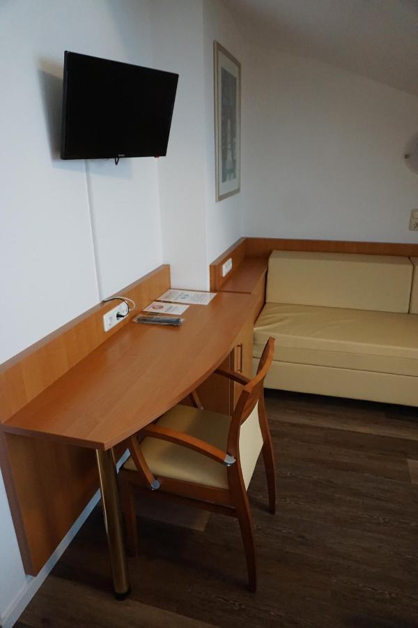 Hotel Ruthmann-Rheinblick Garni à Oestrich-Winkel Extérieur photo