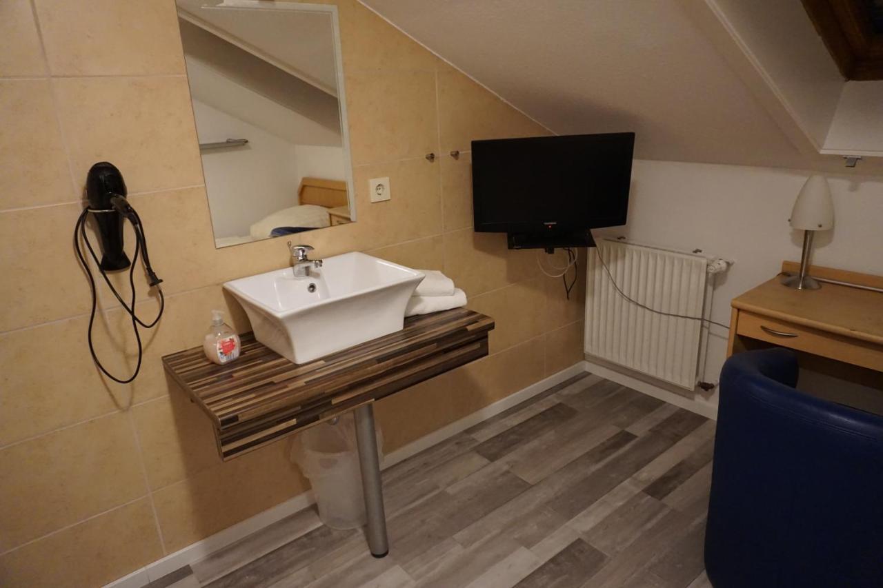 Hotel Ruthmann-Rheinblick Garni à Oestrich-Winkel Extérieur photo