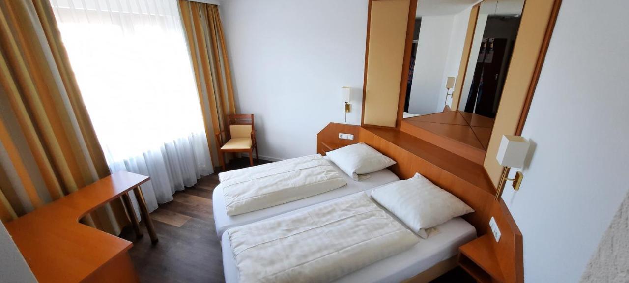 Hotel Ruthmann-Rheinblick Garni à Oestrich-Winkel Extérieur photo