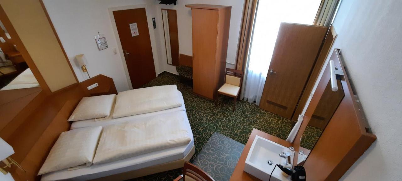 Hotel Ruthmann-Rheinblick Garni à Oestrich-Winkel Extérieur photo
