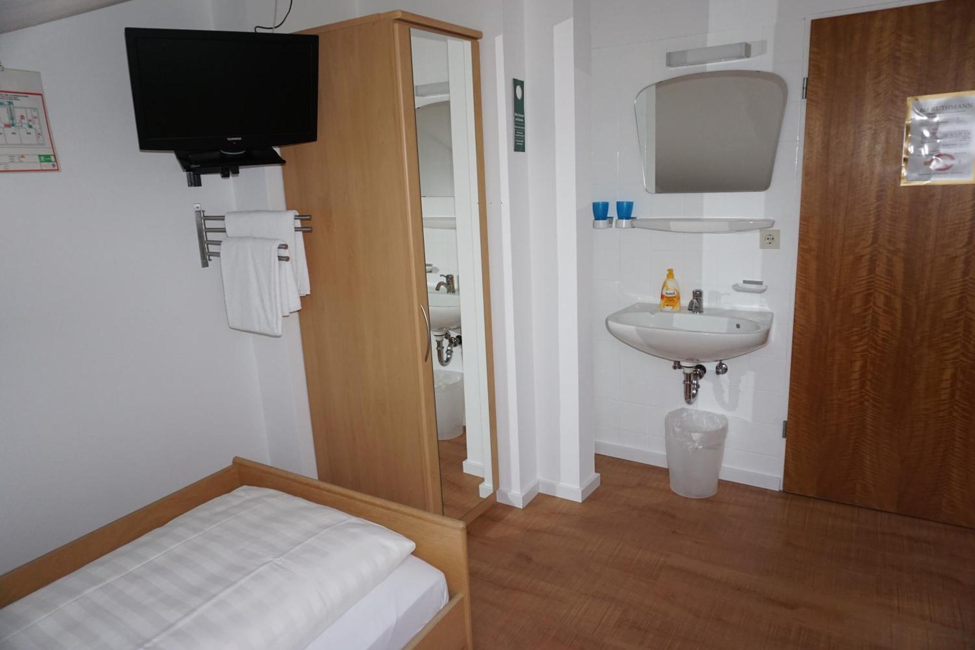 Hotel Ruthmann-Rheinblick Garni à Oestrich-Winkel Extérieur photo