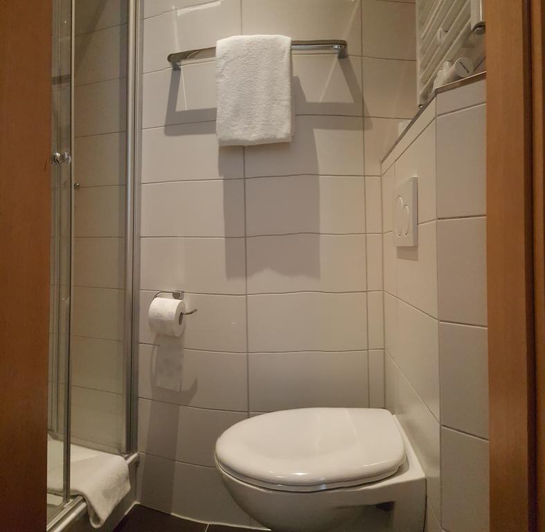 Hotel Ruthmann-Rheinblick Garni à Oestrich-Winkel Extérieur photo
